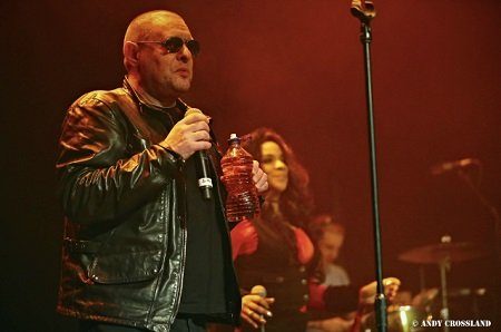 Shaun Ryder performing with Happy Mondays (Photo: Andy Crossland for Live4ever)