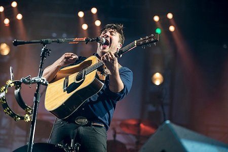 Mumford & Sons @ Leeds Festival 2015 (Photo: Gary Mather for Live4ever Media)