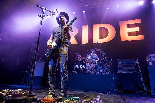 Ride @ Leeds O2 Academy, October 2015 (Photo: Gary Mather for Live4ever Media)