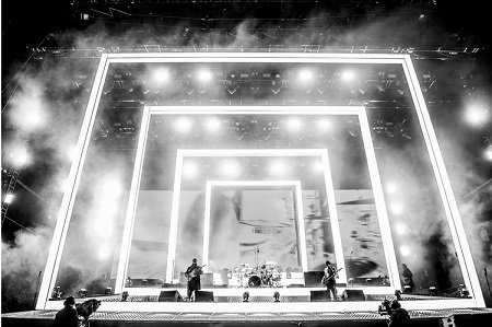 Biffy Clyro at the 2016 Leeds Festival (Photo: Gary Mather for Live4ever)