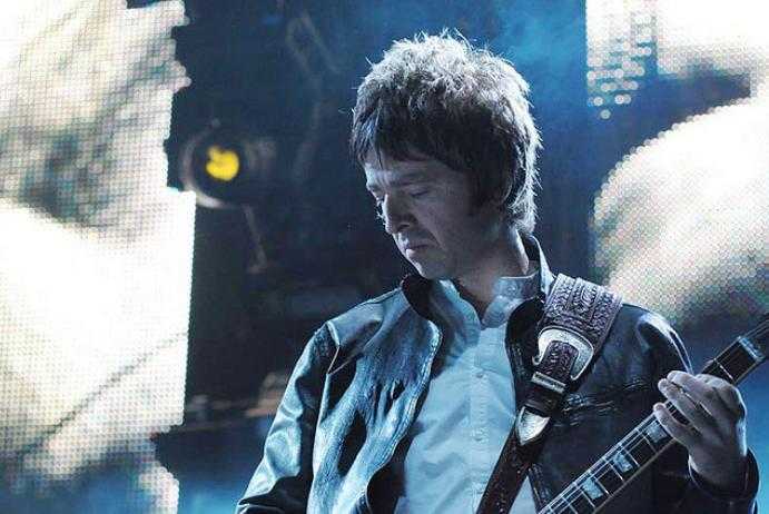 Noel Gallagher with Oasis in New York (Photo: Paul Bachmann for Live4ever Media)