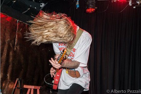 Asylums performing at the Lexington in London on July 28th, 2016. (Photo: Alberto Pezzali for Live4ever Media)