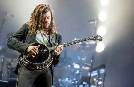 Mumford & Sons @ Leeds Festival (Photo: Gary Mather for Live4ever Media)