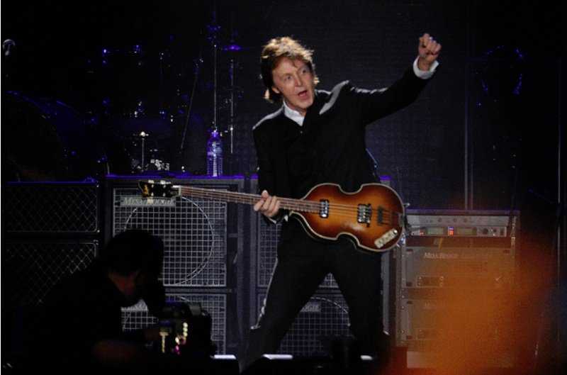 Paul McCartney in concert (Photo: Paul Bachmann for Live4ever Media)
