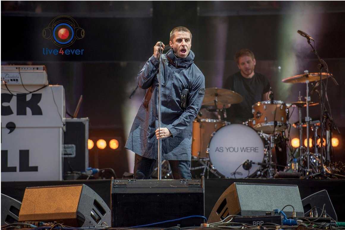 Liam Gallagher performing at the 2017 Leeds Festival (Gary Mather / Live4ever)