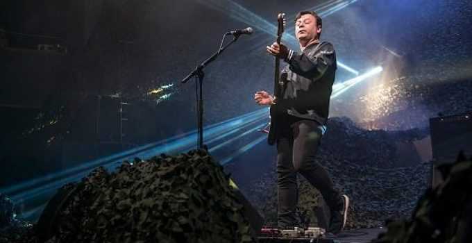 James Dean Bradfield shares two tracks from upcoming new album