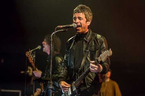 Noel Gallagher playing the House Of Blues in Houston, Texas on March 3rd, 2018. (Lloyd Hendricks / Live4ever)