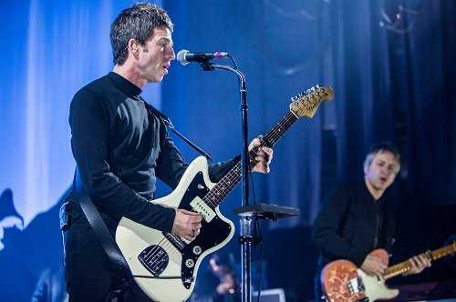 Noel Gallagher playing the House Of Blues in Houston, Texas on March 3rd, 2018. (Lloyd Hendricks / Live4ever)