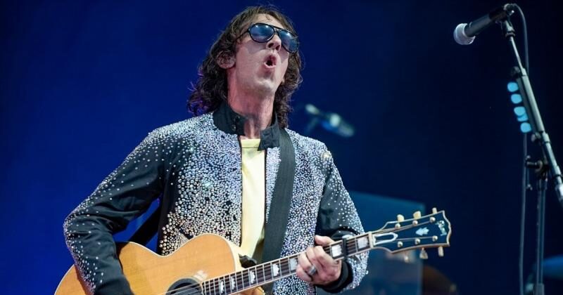 Photo of Richard Ashcroft headlining Neighbourhood Weekender 2019 (Gary Mather for Live4ever)