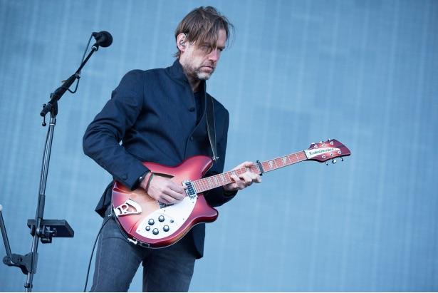 Ed O'Brien with Radiohead headlining the first day of TRNSMT 2017 (Gary Mather / Live4ever)