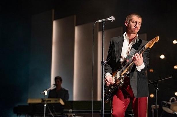 Arctic Monkeys post Arabella video from Live At The Royal Albert Hall album