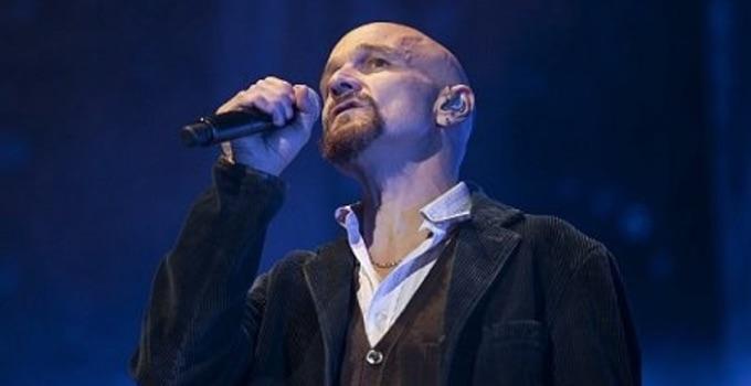 Tim Booth leading James at the Leeds First Direct Arena (Photo: Gary Mather for Live4ever Media)