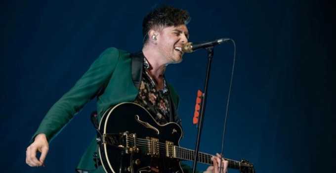 Twin Atlantic supporting Catfish & The Bottlemen in Hull (Gary Mather / Live4ever)