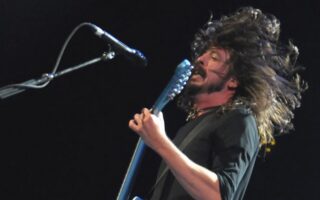 Photo of Dave Grohl with Foo Fighters. Live @ Madison Square Garden , NYC (Photo: Paul Bachmann)
