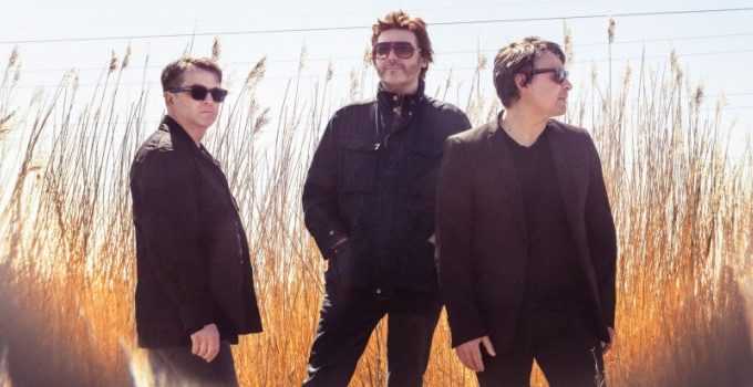 Manic Street Preachers among high new entries on UK Record Store Chart
