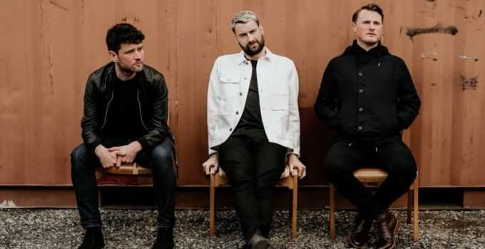The Courteeners to headline Emirates Old Trafford in Manchester