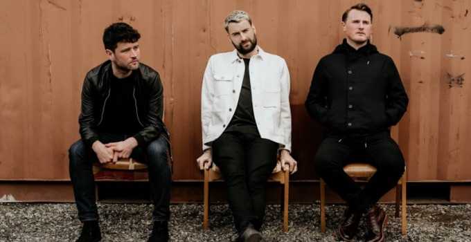 The Courteeners to headline Emirates Old Trafford in Manchester