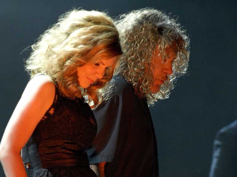 Robert Plant and Alison Krauss by Frank Melfi