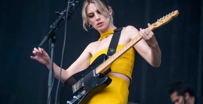 Wolf Alice live at Leeds Festival 2021