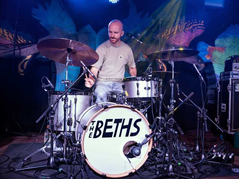 The Beths live at Manchester's Club Academy venue on April 26th, 2022 (Gary Mather for Live4ever)