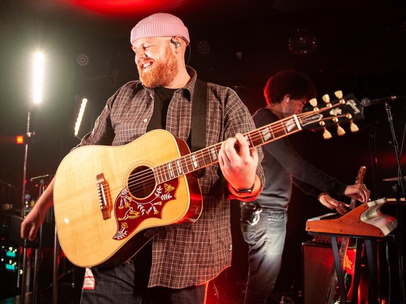 Tom Walker live in Dundee (Paul Smith for Live4ever)