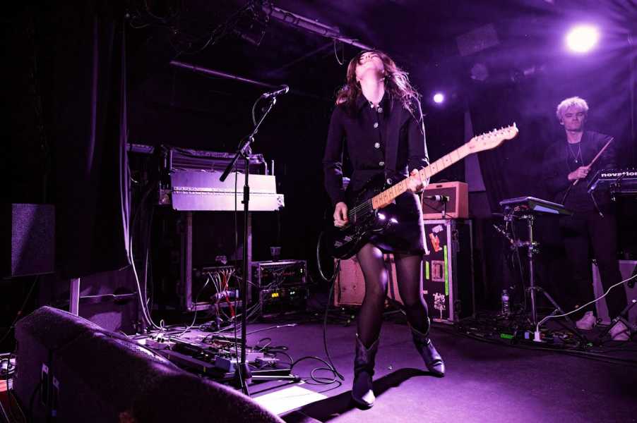 Blood Red Shoes live in Manchester, June '22 (Gary Mather for Live4ever)