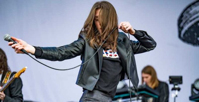 Blossoms, Inhaler, Pale Waves and more – Day 2 @ Neighbourhood Weekender 2022