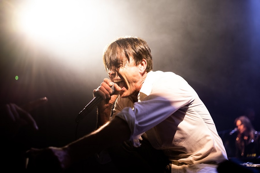 Brett Anderson with Suede live at the London Electric Ballroom on October 6th, 2022 (Adam Hampton-Matthews for Live4ever)
