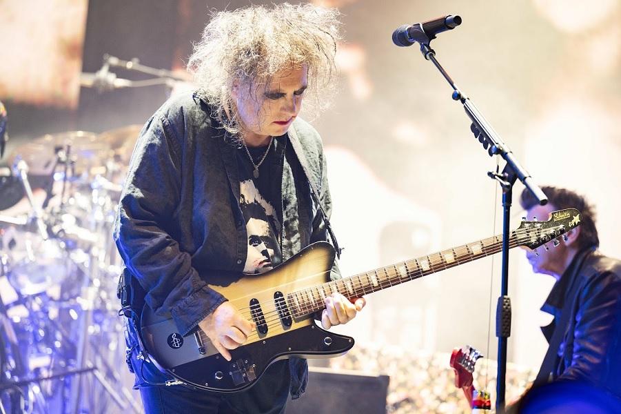 Photo of Robert Smith live with The Cure at Leeds' First Direct Arena (Gary Mather for Live4ever)