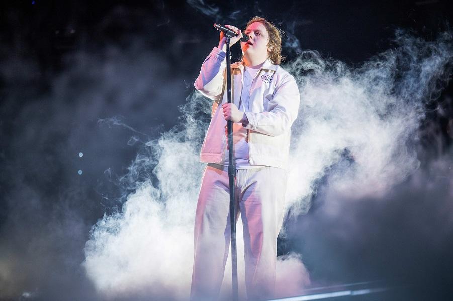 Photo of Lewis Capaldi live at the Manchester AO Arena, Jan 2023 (Gary Mather for Live4ever)