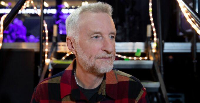 Review: Billy Bragg live at Bristol Beacon