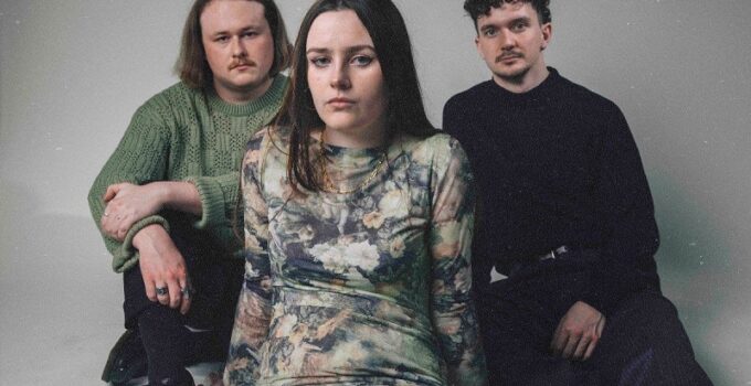 Tracks Of The Week: Slaney Bay, Echo Girls and more
