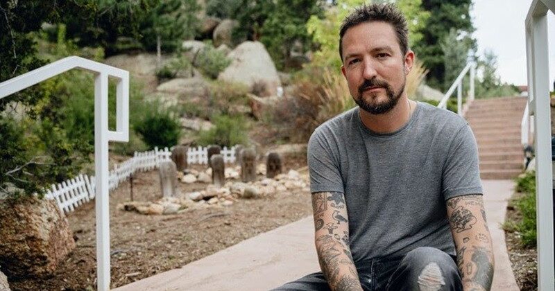 Frank Turner shares latest cover from The Next Ten Years album 3 A photo of Frank Turner