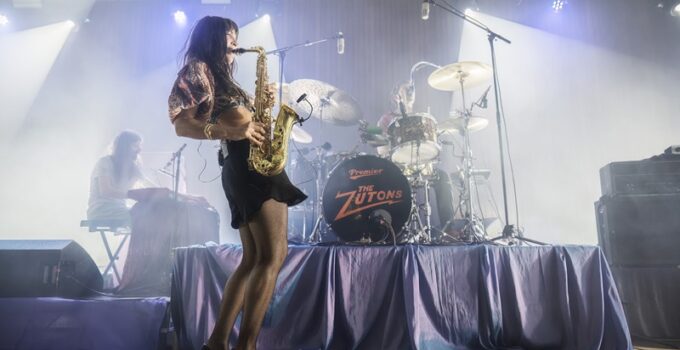 The Zutons live at New Century Hall, Manchester: Photos