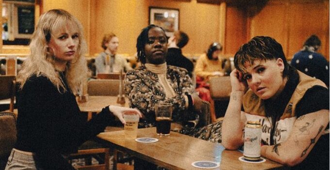 Girlband! share title-track of forthcoming EP Heartbreak Town