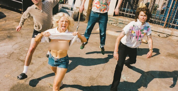 Amyl And The Sniffers – Cartoon Darkness: Review