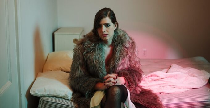 Ezra Furman shares brand new track One Hand Free