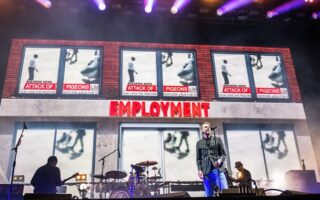 A photo of the band Kaiser Chiefs