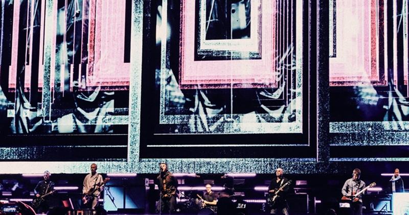 Photo of Oasis live at Rogers Stadium, Toronto on August 24th 2025 (Lisa Mark for Live4ever)