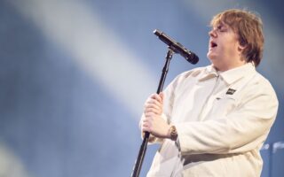 Photo of Lewis Capaldi at Co-op Live, Manchester on September 21st, 2025 (Gary Mather for Live4ever)