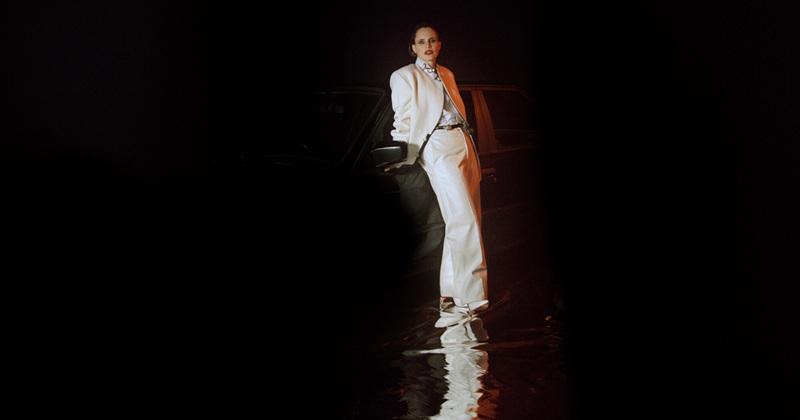 A photo of Anna Calvi 