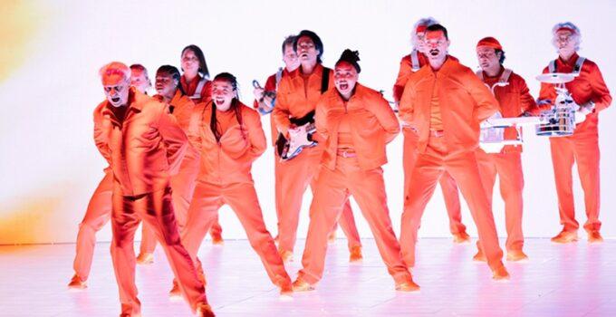 David Byrne live at Teatro degli Arcimboldi, Milan: Gig Photos