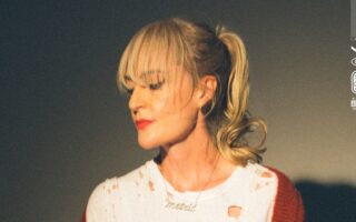 Cropped artwork for Metric's Romanticize The Dive album