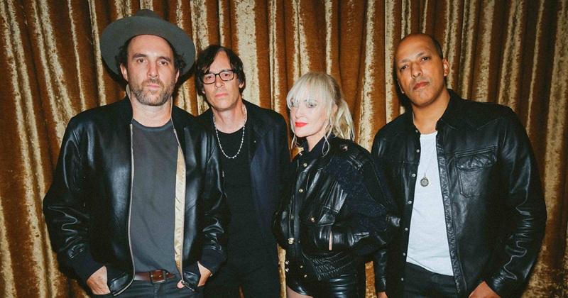A photo of the band Metric