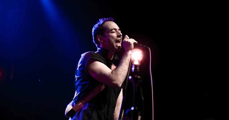 A live photo of the strokes' albert hammond jr