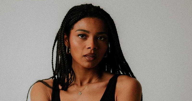 A photo of musician brooke combe