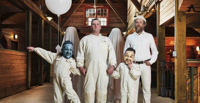 Modest mouse confirm details of new album an eraser and a maze